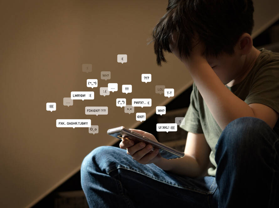 Cyberbullismo e hate speech: la violenza digitale che cresce in silenzio